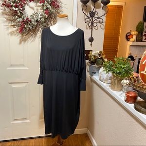 Beautiful NWT Shape FX Long Sleeves Evening Dress
